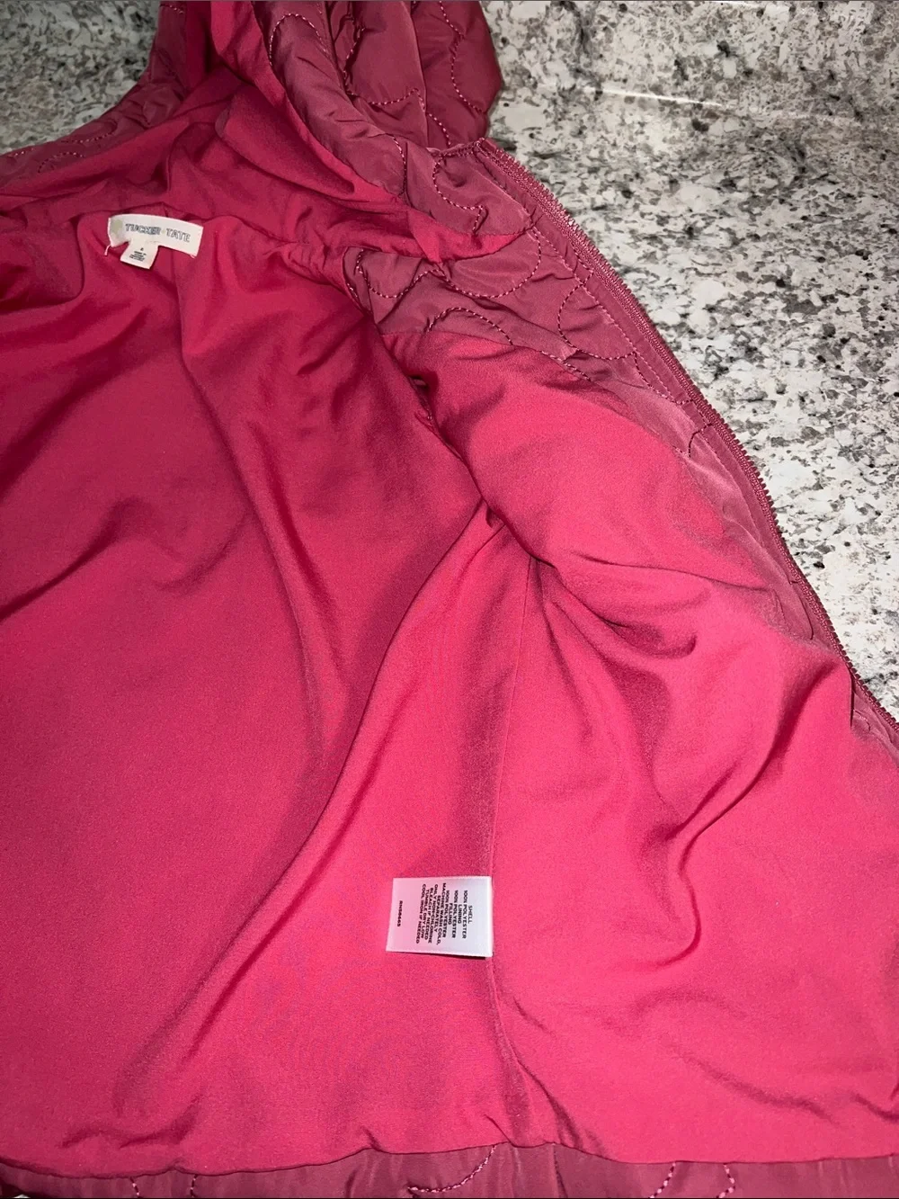 Tucker + Tate lightweight quilted